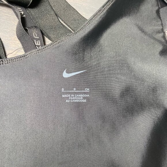 Nike Pro One-Shoulder Sports Bra – Black/White Geometric Print – Size Small - Picture 3 of 8